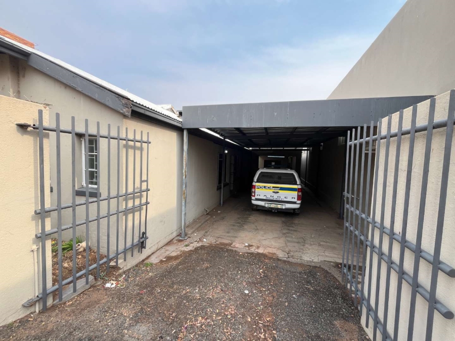 2 Bedroom Property for Sale in Upington Northern Cape